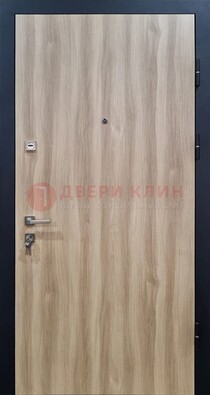 Светлая металлическая дверь с МДФ ДМ-340 в Самаре