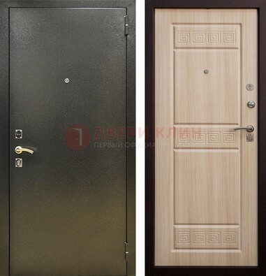 Железная темно-серая дверь с порошковым напылением и МДФ с резьбой ДП-276 в Самаре