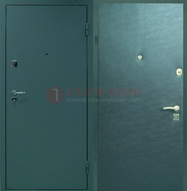 Зеленая стальная дверь с порошковым покрытием ДП-93 в Самаре
