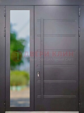 Чёрная двухстворчатая металлическая дверь со стеклом ДС-60 в Самаре