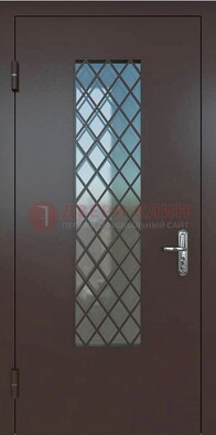 Темная металлическая дверь с решеткой и стеклом ДС-7 в Самаре