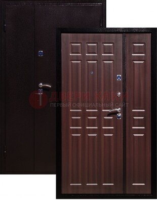 Коричневая металлическая тамбурная дверь ДТМ-24 в Самаре