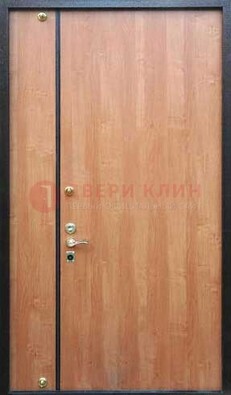 Светлая тамбурная дверь ДТМ-29 в Самаре