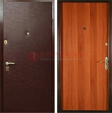Коричневая металлическая дверь с винилискожей ДВ-20 в Самаре