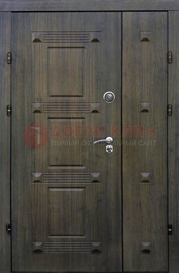 Железная двухстворчатая филенчатая дверь с виноритом ДВТ-143 в Самаре